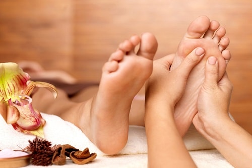 Masaż stóp – Zdrowe i lekkie stopy
